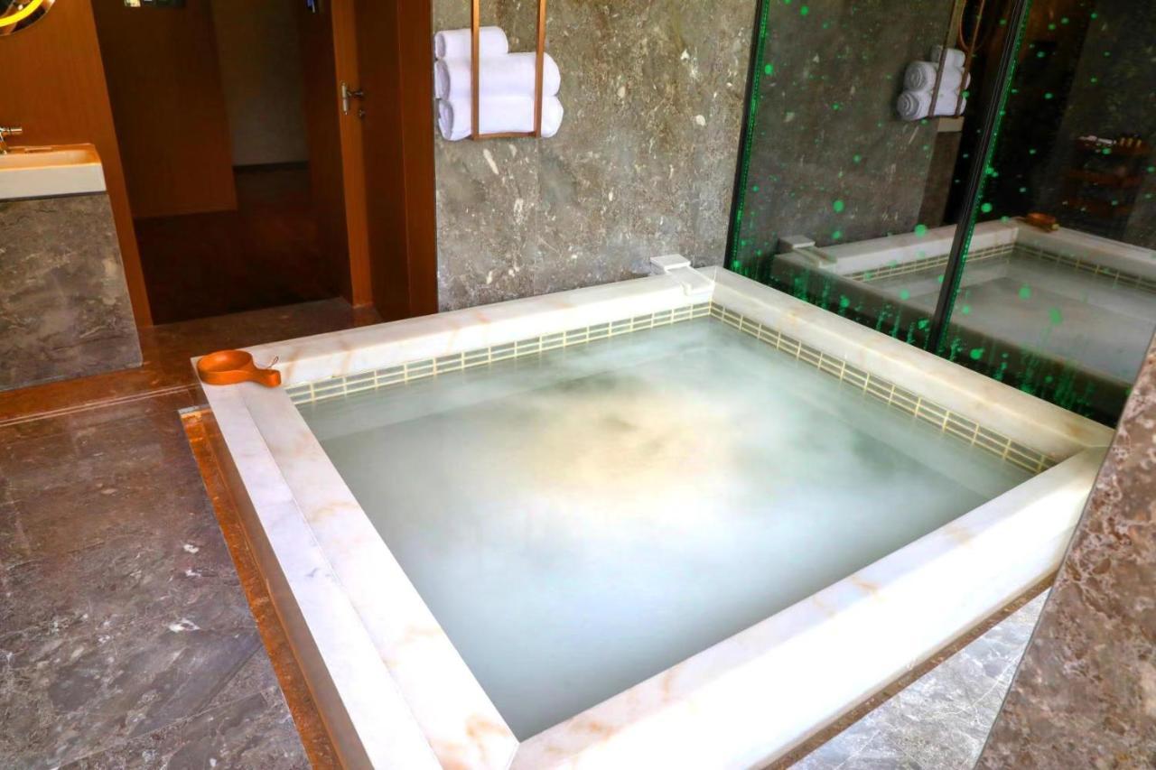 Hotel Xiao Zun Si Tang Hot Spring *